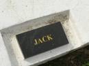 
James Roy (Jack) ELLIOTT,
1 June 1916 - 11 Nov 1949,
husband of Doreen Susanah,
father of Julia Frances & Dennis James;
Appletree Creek cemetery, Isis Shire
