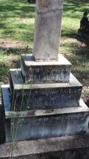 
William Henry RYAN
d: 8 Jan 1924 aged 45
husband of O.G. RYAN

Atherton Pioneer Cemetery (Samuel Dansie Park)



