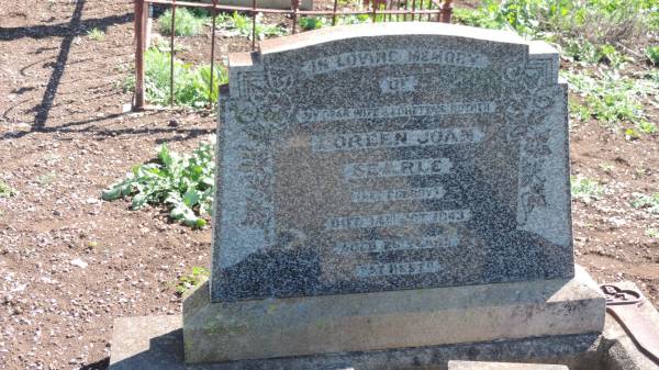 Doreen Joan SEARLE (nee CONROY)  | d: 14 Oct 1943 aged 26  |   | Aubigny Catholic Cemetery, Jondaryan  |   | 