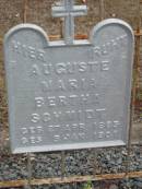 
Auguste Maria Bertha SCHMIDT
geb 27 Apr 1885
gest 3 Jan 1901

Bethel Lutheran Cemetery, Logan Reserve (Logan City)

