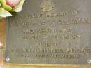 
Kenneth Jack COLEMAN,
died 9-12-92 aged 71 years,
family Peter & David, Laurel, Scott & Jacklyn;
Bribie Island Memorial Gardens, Caboolture Shire
