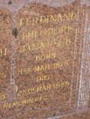 
Maria Louisa JANNUSCH,
born 8 July 1876,
died 10 July 1970;
Ferdinand Theodore JANNUSCH,
born 1 Mar 1876,
died 25 Mar 1958;
Glencoe Bethlehem Lutheran cemetery, Rosalie Shire

