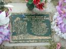 
Sheila Veronica KIDD,
30-1-1922 - 4-10-2006 aged 84 years,
wife of Allan,
mother grandmother great-grandmother;
Goomeri cemetery, Kilkivan Shire

