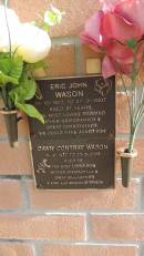
Eric John WASON
b: 31 Oct 1925
d: 27 Sep 2007 aged 81

Dawn Contray WASON
b: 5 Dec 1927
d: 20 Sep 2008 aged 80

Kilkivan cemetery, Kilkivan Shire
