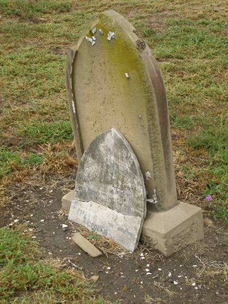 William MORRIS,  | died 17 Jan 1909 aged 2 years,  | erected by brother Geoffrey;  | Killarney cemetery, Warwick Shire  | 