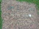 
Betty SIMPSON,
born 17-4-1919 died 6-2-1993 aged 74 years;
Maclean cemetery, Beaudesert Shire
