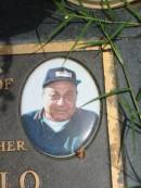 
Rosario GULLO,
husband father grandfather,
died 25 Jan 2002 aged 77 years;
Maclean cemetery, Beaudesert Shire
