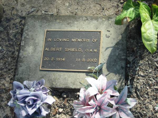 Albert Shield  | 20-2-1914 to 11-8-2002  |   | Moggill Historic cemetery (Brisbane)  | 