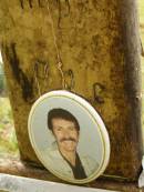 
Dennis LAWSEN,
23-12-52 - 10-10-98,
husband of Pamela (reunited),
father of Fiona,
brother of Fran, Terri, Rhonda, Jill,
Tony, Mark & Paul;
Mooloolah cemetery, City of Caloundra
