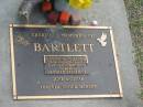 
Raymond William BARTLETT,
29-11-1912 - 7-12-2001,
husband of Valerie,
father of June & Fay;
Mudgeeraba cemetery, City of Gold Coast

