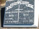 
Edgar Gustav HUTH,
12-3-1918 - 8-10-1996;
Olga Gertrude HUTH,
6-4-1912 - 1-12-2003;
Pimpama Island cemetery, Gold Coast
