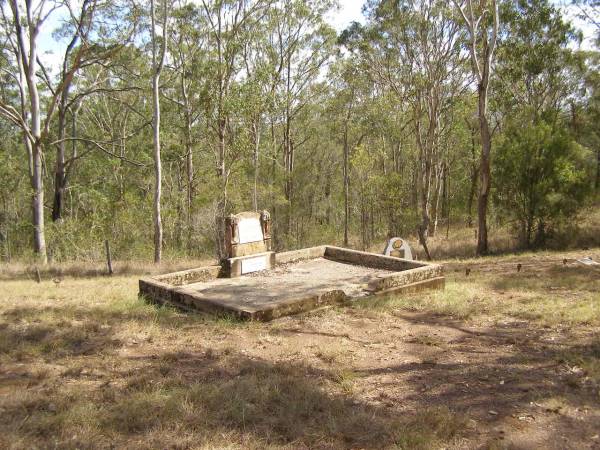 Ravensbourne cemetery, Crows Nest Shire  | 
