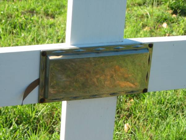 Peter D. LLOYD,  | died 17-7-2009 aged 67 years;  | Tea Gardens cemetery, Great Lakes, New South Wales  | 