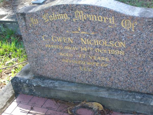 C. Gwen NICHOLSON,  | died 14 Oct 1998 aged 77 years,  | wife of Les;  | Tea Gardens cemetery, Great Lakes, New South Wales  | 