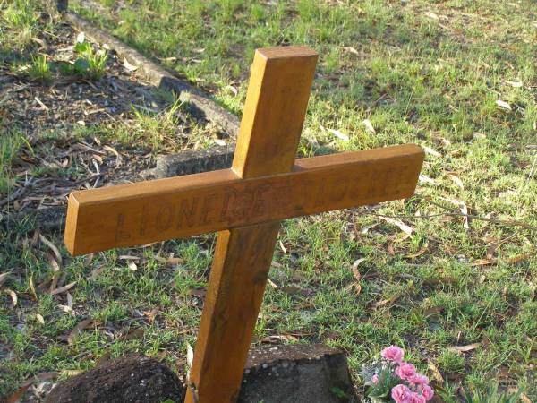 Lionel SLOCKEE;  | Tea Gardens cemetery, Great Lakes, New South Wales  | 