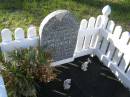 
Craig John BROWNE,
died 24-1-99 aged 32 years;
Tea Gardens cemetery, Great Lakes, New South Wales
