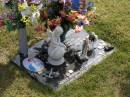 
Maui James HAYES (Mooi)
son of Desiree and Tom Hayes
b:  9 Apr 1985
d: 23 Nov 2003
aged 18
Woodhill cemetery (Veresdale), Beaudesert shire

